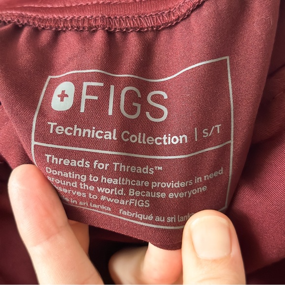 COPY - Figs Burgundy High Waisted Zamora Jogger Scrub Pants Small Tall ST - Picture 4 of 4